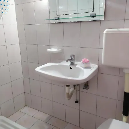 Papas Appartement Skála Marión